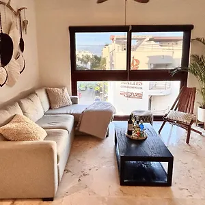 El Faro 403 Surf Apartment